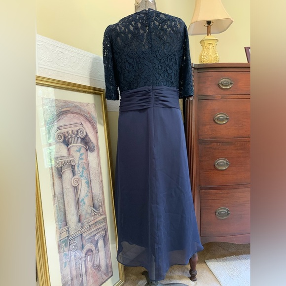 Navy Blue Formal Dress w/ Bead & Lace Detail Size 14 NWOT by Jade - Picture 15 of 15